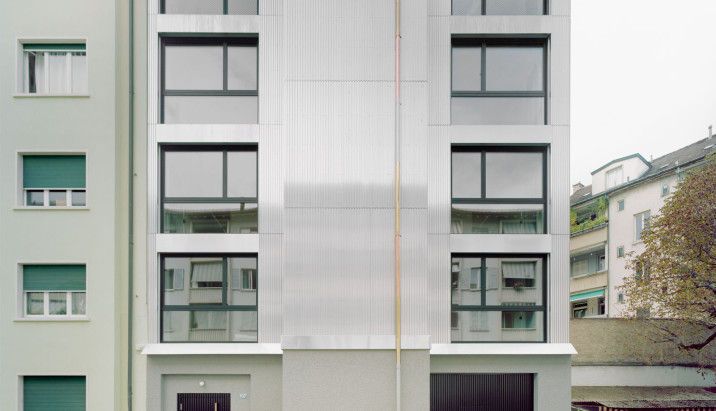 1 Erfinger107 Ostfassade Offen Lukas Raeber Architekten Rasmus Norlander