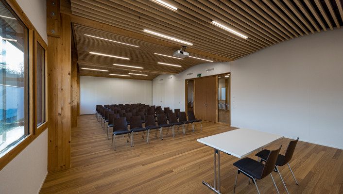 Akustikdecke_Bildungszentrum Holzbau Schweiz Region Basel